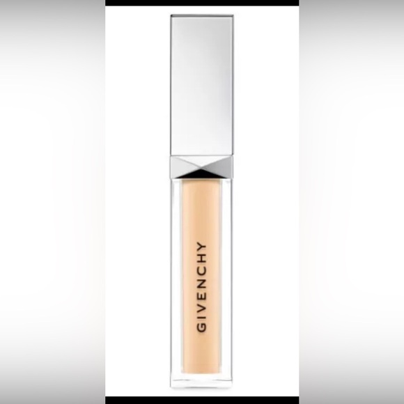 Givenchy Concealer - Picture 1 of 6
